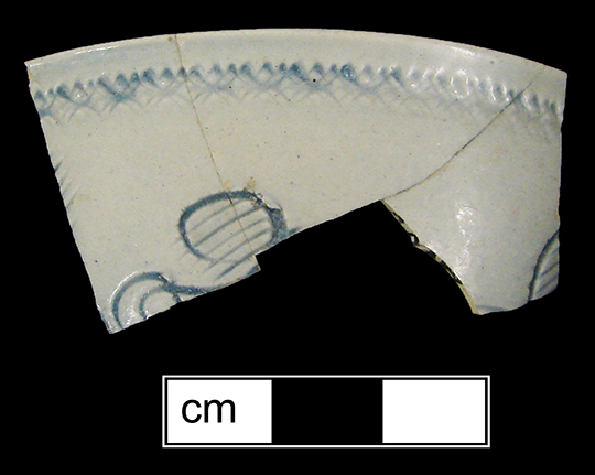 Molded plate rim with 'barley' pattern from 18AN39.